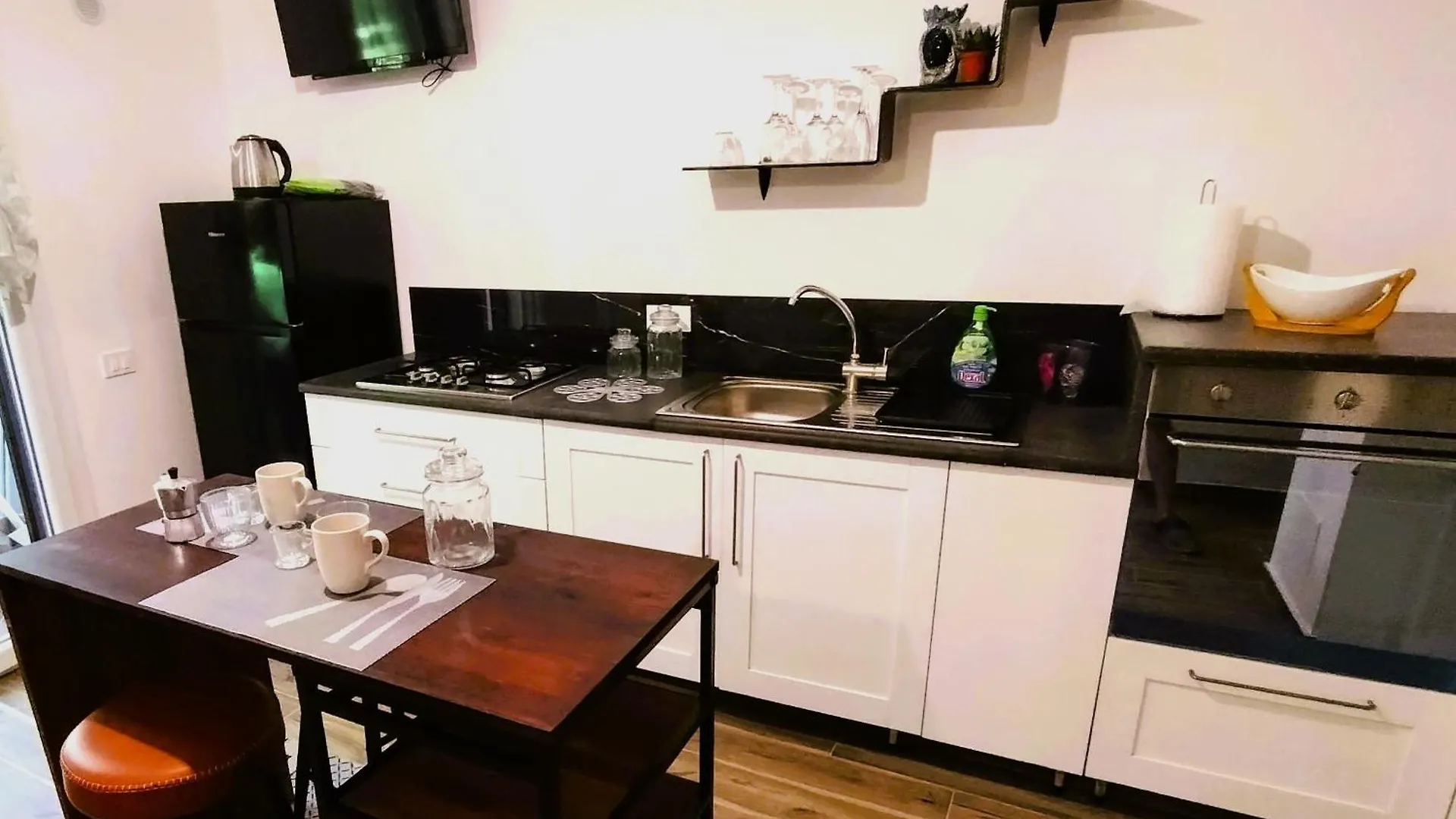 Domus Vetriera Apartment Palermo
